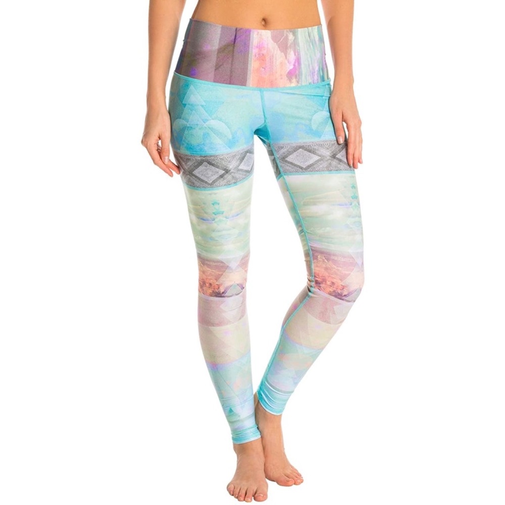 Teeki Leggings Tarot Magick Pattern Size Medium
